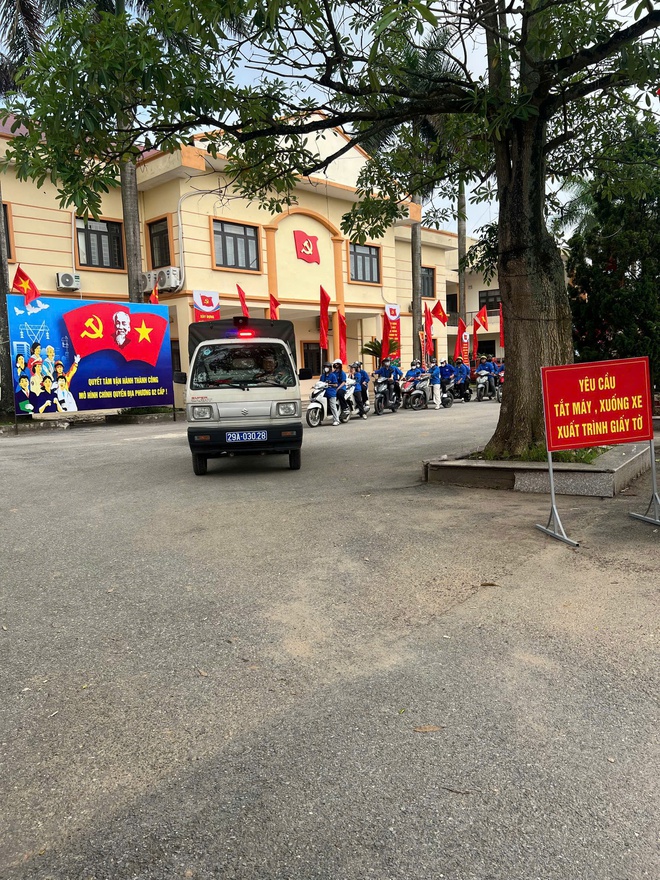 Phường Yên Nghĩa tổ chức Lễ ra quân xử lý vi phạm về trật tự giao thông, trật tự đô thị và vệ sinh môi trường- Ảnh 4.