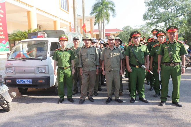 Phường Yên Nghĩa tổ chức Lễ ra quân xử lý vi phạm về trật tự giao thông, trật tự đô thị và vệ sinh môi trường- Ảnh 6.