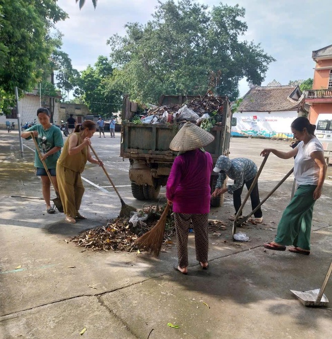Phú Nghĩa tổ chức tổng vệ sinh môi trường phòng chống dịch sốt xuất huyết đợt 6 năm 2025- Ảnh 2.