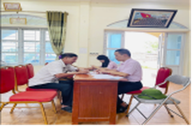 Phòng giao dịch Ngân hàng Chính sách xã hội Thanh Oai tổ chức đối chiếu, phân loại nợ- Ảnh 2.