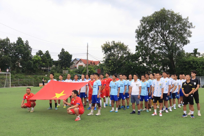 Xã Phú Nghĩa tổ chức thành công Giải bóng đá chào mừng kỷ niệm 80 năm Cách mạng Tháng Tám và Quốc khánh 2/9- Ảnh 1.