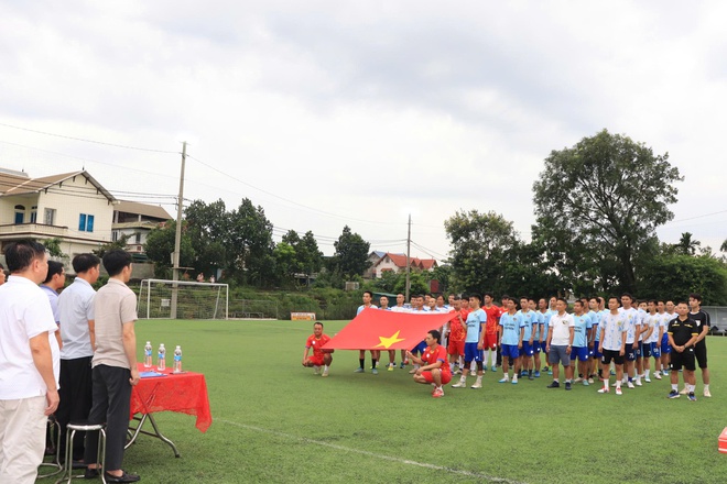 Xã Phú Nghĩa tổ chức thành công Giải bóng đá chào mừng kỷ niệm 80 năm Cách mạng Tháng Tám và Quốc khánh 2/9- Ảnh 2.