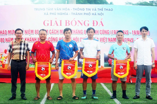 Xã Phú Nghĩa tổ chức thành công Giải bóng đá chào mừng kỷ niệm 80 năm Cách mạng Tháng Tám và Quốc khánh 2/9- Ảnh 11.