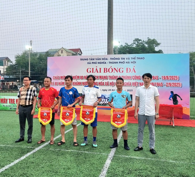 Xã Phú Nghĩa tổ chức thành công Giải bóng đá chào mừng kỷ niệm 80 năm Cách mạng Tháng Tám và Quốc khánh 2/9- Ảnh 12.