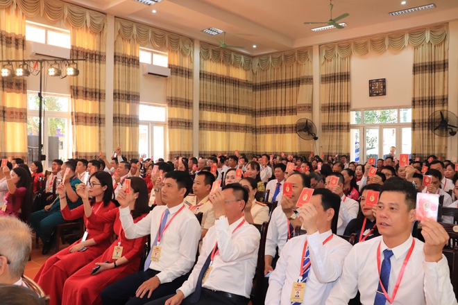 Đại hội đại biểu Đảng bộ xã Phú Nghĩa lần thứ I, nhiệm kỳ 2025 – 2030 diễn ra thành công tốt đẹp
- Ảnh 18. Đại hội đại biểu Đảng bộ xã Phú Nghĩa lần thứ I, nhiệm kỳ 2025 – 2030 diễn ra thành công tốt đẹp
- Ảnh 18.
