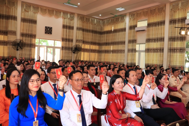 Đại hội đại biểu Đảng bộ xã Phú Nghĩa lần thứ I, nhiệm kỳ 2025 – 2030 diễn ra thành công tốt đẹp
- Ảnh 17. Đại hội đại biểu Đảng bộ xã Phú Nghĩa lần thứ I, nhiệm kỳ 2025 – 2030 diễn ra thành công tốt đẹp
- Ảnh 17.