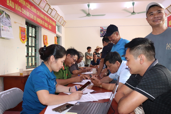 Nhân dân xã Phú Nghĩa hân hoan nhận quà Tết Độc lập- Ảnh 14.