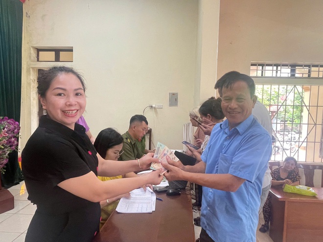 Nhân dân xã Phú Nghĩa hân hoan nhận quà Tết Độc lập- Ảnh 6.