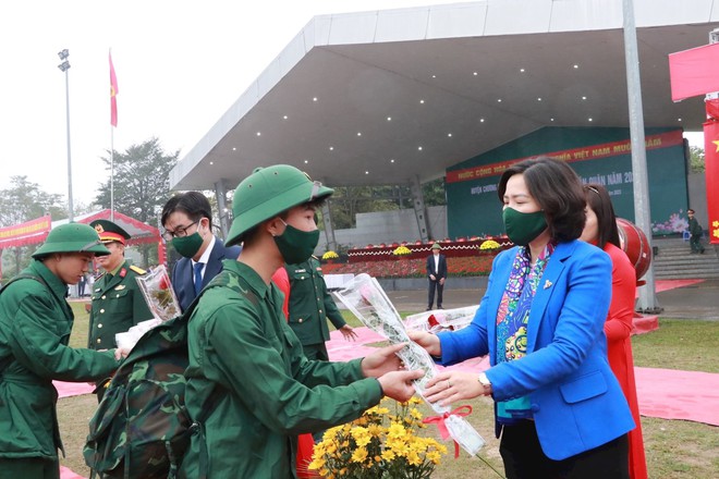 Bài tuyên truyền các quy định về xử phạt vi phạm khi trốn nghĩa vụ quân sự

- Ảnh 1.