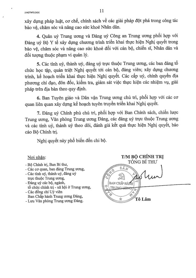 Mục tiêu từ 2026, người dân được khám sức khỏe định kỳ hoặc khám sàng lọc miễn phí ít nhất mỗi năm 1 lần, được lập sổ sức khỏe điện tử để quản lý sức khỏe theo vòng đời, từng bước giảm gánh nặng chi phí y tế.- Ảnh 11.