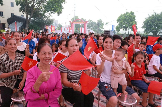 ĐẢNG UỶ - HĐND - UBND XÃ CỔ ĐÔ TỔ CHỨC CHƯƠNG TRÌNH VĂN NGHỆ, TIẾP SÓNG TRỰC TIẾP LỄ KỶ NIỆM, DIỄU BINH, DIỄU HÀNH CHÀO MỪNG 80 NĂM NGÀY QUỐC KHÁNH 2/9- Ảnh 4.