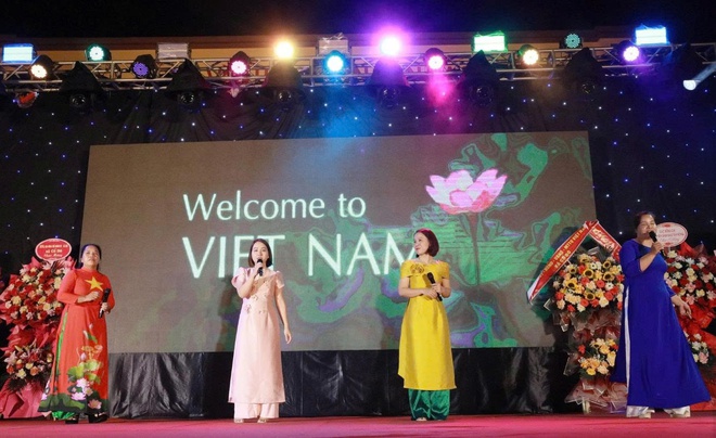 Chương trình giao lưu văn nghệ tiếng hát làng Vân năm 2025. - Ảnh 9.
