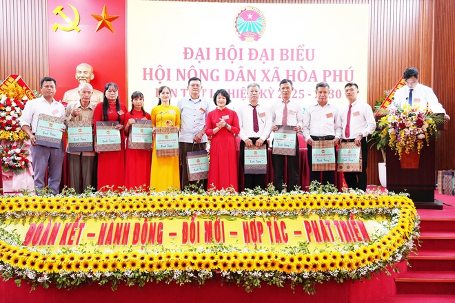 Đại hội đại biểu Hội Nông dân xã Hòa Phú lần thứ I, nhiệm kỳ 2025 -2030 thành công tốt đẹp- Ảnh 8.