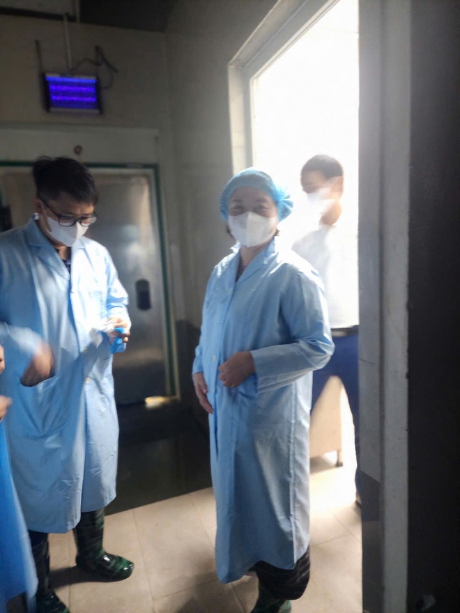 PHƯỜNG CẦU GIẤY TĂNG CƯỜNG CÔNG TÁC KIỂM TRA AN TOÀN THỰC PHẨM TẠI CÁC CƠ SỞ CUNG CẤP SUẤT ĂN CHO TRƯỜNG HỌC- Ảnh 7.