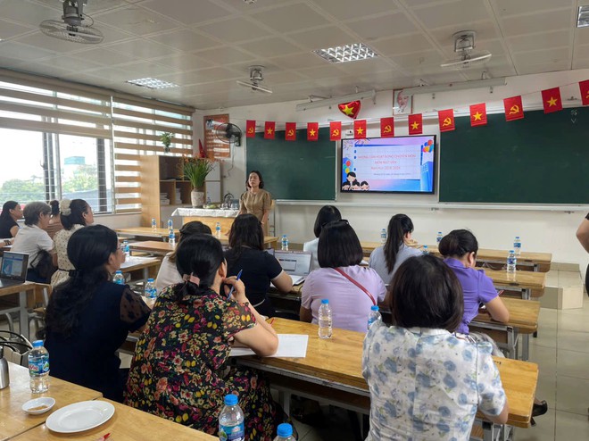 Khương Đình: Hướng dẫn nhiệm vụ các môn học và tập huấn ứng dụng công nghệ thông tin khối THCS- Ảnh 4.