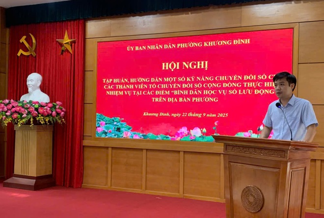 Khương Đình: Tập huấn thực hiện nhiệm vụ tại các điểm "Bình dân học vụ số lưu động" trên địa bàn phường- Ảnh 1.