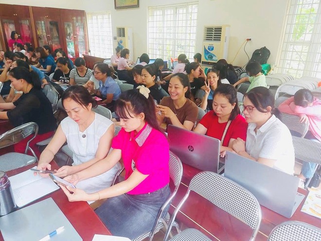 TẬP HUẤN CHUYÊN ĐỀ: ỨNG DỤNG AI TRONG SÁNG TẠO NỘI DUNG SỐ GIÁO DỤC MẦM NON- Ảnh 3.