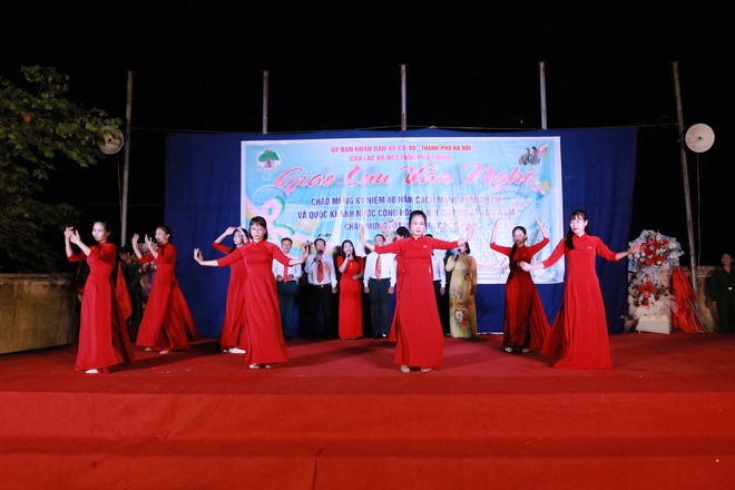 CÂU LẠC BỘ NGƯỜI CAO TUỔI THÔN PHÚ THỊNH TỔ CHỨC GIAO LƯU VĂN NGHỆ CHÀO MỪNG 80 NĂM QUỐC KHÁNH NƯỚC CỘNG HÒA XÃ HỘI CHỦ NGHĨA VIỆT NAM.- Ảnh 5.