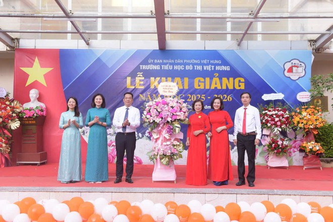 Phường Việt Hưng rộn ràng khai giảng năm học mới 2025-2026- Ảnh 5.