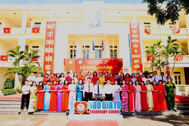 Phường Việt Hưng rộn ràng khai giảng năm học mới 2025-2026- Ảnh 8.