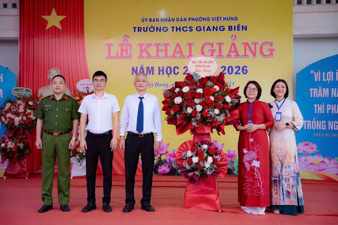 Phường Việt Hưng rộn ràng khai giảng năm học mới 2025-2026- Ảnh 10.