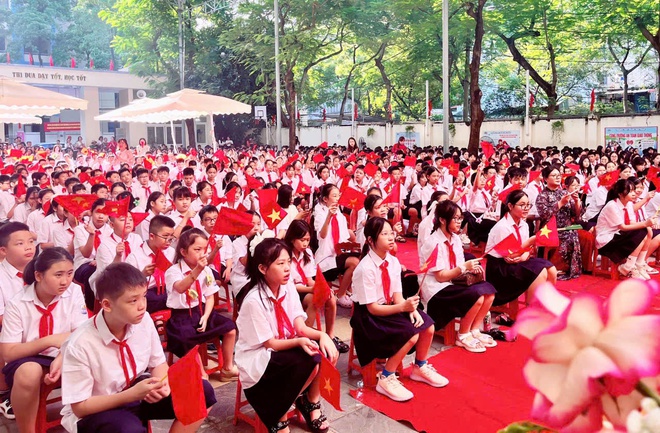 Rộn ràng không khí khai giảng năm học mới tại phường Ngọc Hà- Ảnh 26.