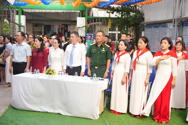 Rộn ràng không khí khai giảng năm học mới tại phường Ngọc Hà- Ảnh 37.