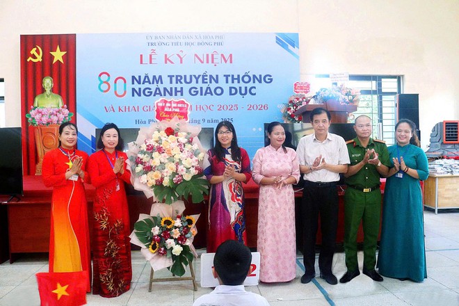  21 trường học công lập trên địa bàn xã Hòa Phú tưng bừng Lễ khai giảng năm học 2025–2026 - Ảnh 1.