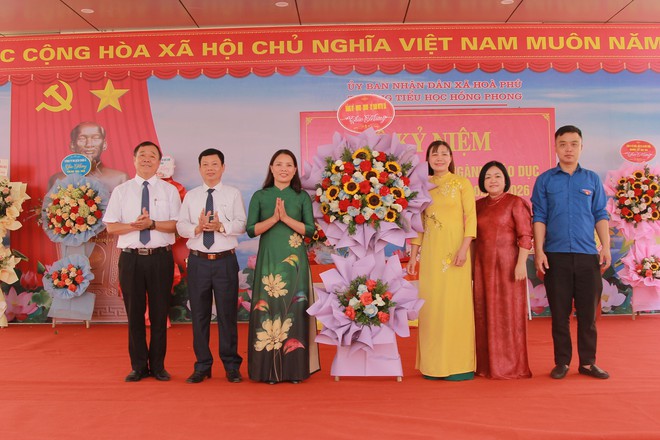  21 trường học công lập trên địa bàn xã Hòa Phú tưng bừng Lễ khai giảng năm học 2025–2026 - Ảnh 4.