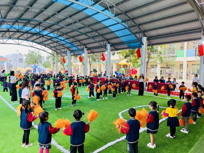 Giáo dục dinh dưỡng kết hợp vận động nhằm phát triển thể chất cân đối cho trẻ và ứng dụng phương pháp giáo dục tiên tiến Montessori- Ảnh 8.