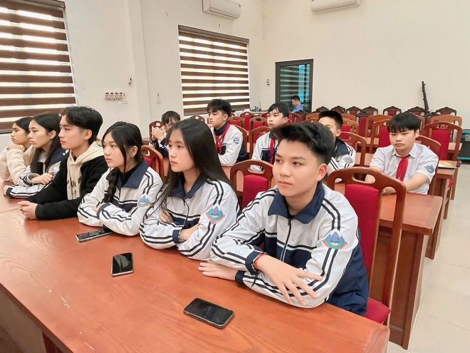 UBND xã Yên Bài tổ chức gặp mặt, động viên đội tuyển học sinh giỏi lớp 9 tham dự kỳ thi cấp thành phố- Ảnh 6.