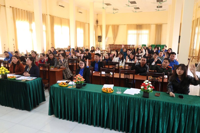 ĐOÀN TNCS HỒ CHÍ MINH XÃ HÒA PHÚ TRIỂN KHAI NHIỆM VỤ CÔNG TÁC NĂM 2026- Ảnh 1.