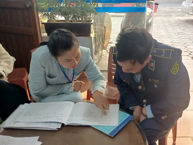 ĐOÀN KIỂM TRA LIÊN NGÀNH SỐ 01 UBND XÃ TRUNG GIÃ KIỂM TRA AN TOÀN THỰC PHẨM TẠI CÁC CƠ SỞ KINH DOANH ĂN UỐNG- Ảnh 4.