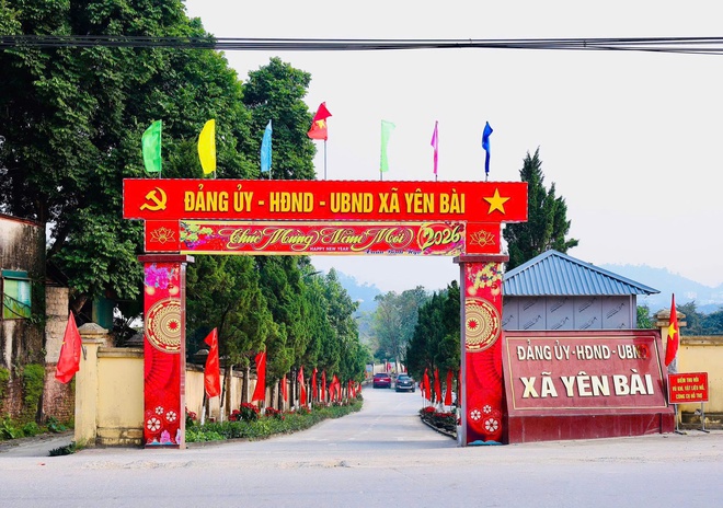 Xã Yên Bài rực rỡ cờ hoa chào mừng Đại hội đại biểu toàn quốc lần thứ XIV của Đảng- Ảnh 8.