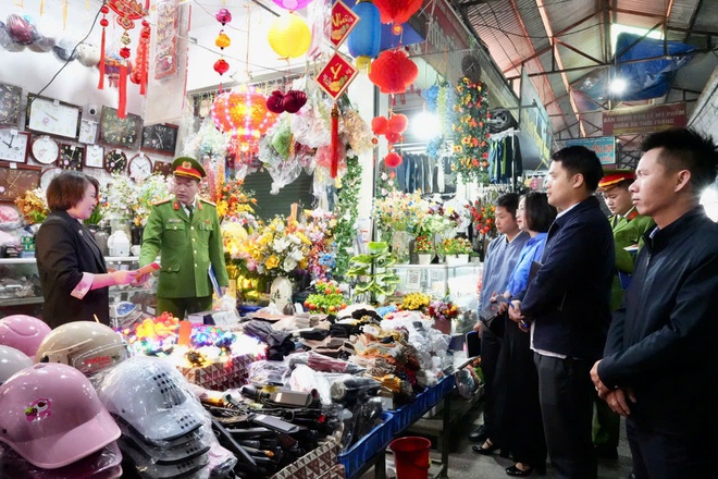 Kiểm tra công tác phòng cháy chữa cháy tại chợ Vồi - Ảnh 6.
