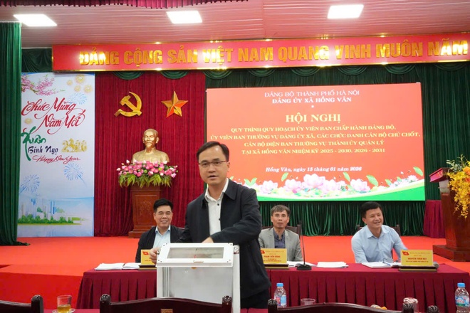 Đảng bộ xã Hồng Vân thực hiện quy trình quy hoạch cán bộ lãnh đạo nhiệm kỳ 2025–2030, 2026–2031.- Ảnh 5.