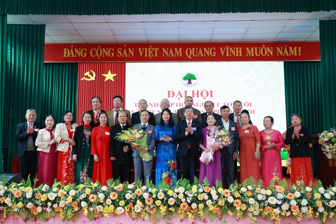 ĐẠI HỘI THÀNH LẬP HỘI NGƯỜI CAO TUỔI XÃ TRUNG GIÃ NHIỆM KỲ 2026–2031: PHÁT HUY TRUYỀN THỐNG “TUỔI CAO – GƯƠNG SÁNG”, GÓP PHẦN XÂY DỰNG QUÊ HƯƠNG GIÀU ĐẸP- Ảnh 4.