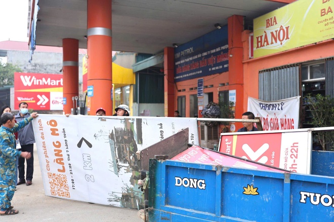 Ban chỉ đạo 197 xã Yên Bài ra quân giải toả hành lang an toàn giao thông- Ảnh 4.