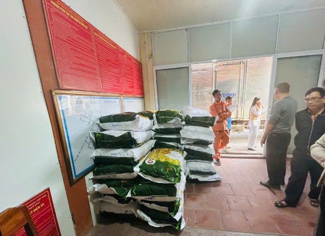 Xã Hồng Vân triển khai hỗ trợ giống lúa vụ xuân năm 2026 - chủ động giống, đúng thời vụ, hướng tới sản xuất hiệu quả - Ảnh 1.