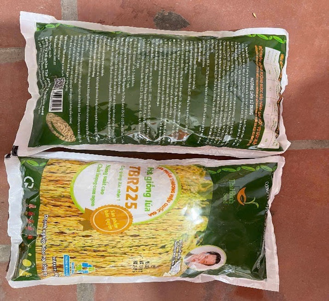 Xã Hồng Vân triển khai hỗ trợ giống lúa vụ xuân năm 2026 - chủ động giống, đúng thời vụ, hướng tới sản xuất hiệu quả - Ảnh 3.