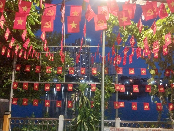 Khương Đình: Rực rỡ cờ hoa chào mừng Đại hội đại biểu toàn quốc lần thứ XIV của Đảng- Ảnh 4.