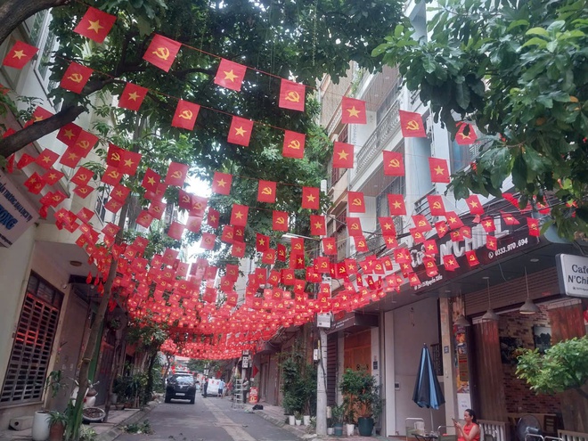 Khương Đình: Rực rỡ cờ hoa chào mừng Đại hội đại biểu toàn quốc lần thứ XIV của Đảng- Ảnh 3.