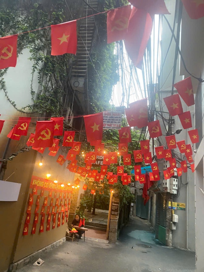 Khương Đình: Rực rỡ cờ hoa chào mừng Đại hội đại biểu toàn quốc lần thứ XIV của Đảng- Ảnh 5.