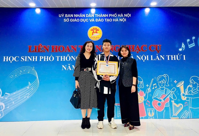 HỌC SINH TRƯỜNG THCS BẮC SƠN XUẤT SẮC ĐẠT HUY CHƯƠNG BẠC TẠI LIÊN HOAN TÀI NĂNG NHẠC CỤ HỌC SINH PHỔ THÔNG THỦ ĐÔ - Ảnh 7.