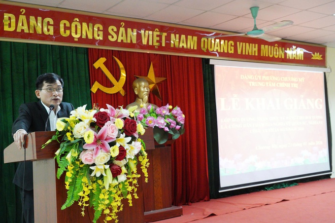 Công dân tham gia nghĩa vụ Quân sự và nghĩa vụ Công an nhân dân năm 2026 được bồi dưỡng nhận thức về Đảng- Ảnh 2.