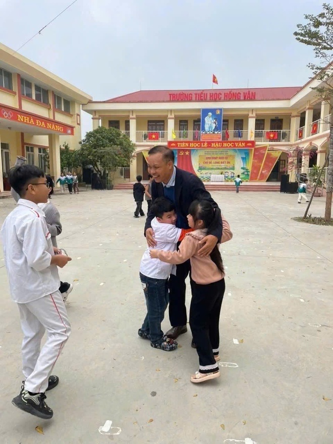 Trường Tiểu học Hồng Vân tổ chức buổi nói chuyện chuyên đề chia sẻ về Lòng biết ơn - Ảnh 6.