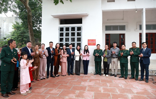 XÃ TRUNG GIÃ GẮN BIỂN CÔNG TRÌNH “DÂN VẬN KHÉO” CHÀO MỪNG ĐẠI HỘI ĐẢNG TOÀN QUỐC LẦN THỨ XIV- Ảnh 6.