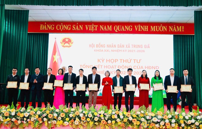 HĐND XÃ TRUNG GIÃ: KHẲNG ĐỊNH VAI TRÒ CƠ QUAN DÂN CỬ TRONG NHIỆM KỲ CÓ NHIỀU ĐỔI MỚI- Ảnh 4.