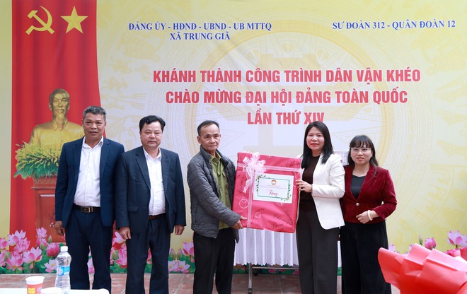 XÃ TRUNG GIÃ GẮN BIỂN CÔNG TRÌNH “DÂN VẬN KHÉO” CHÀO MỪNG ĐẠI HỘI ĐẢNG TOÀN QUỐC LẦN THỨ XIV- Ảnh 7.