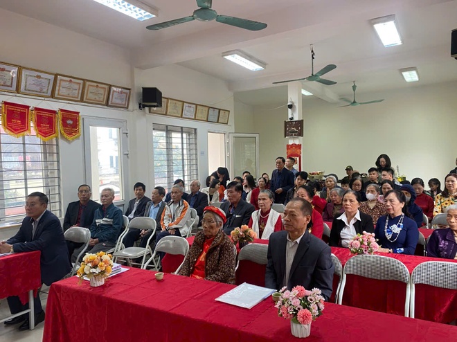 Các tổ dân phố trên địa bàn phường Long Biên tổ chức Lễ chúc thọ, mừng thọ cho người cao tuổi- Ảnh 4.